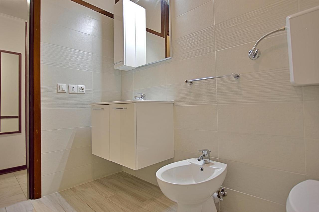 Condominio Luna 1 리그나노 사비아도로 외부 사진